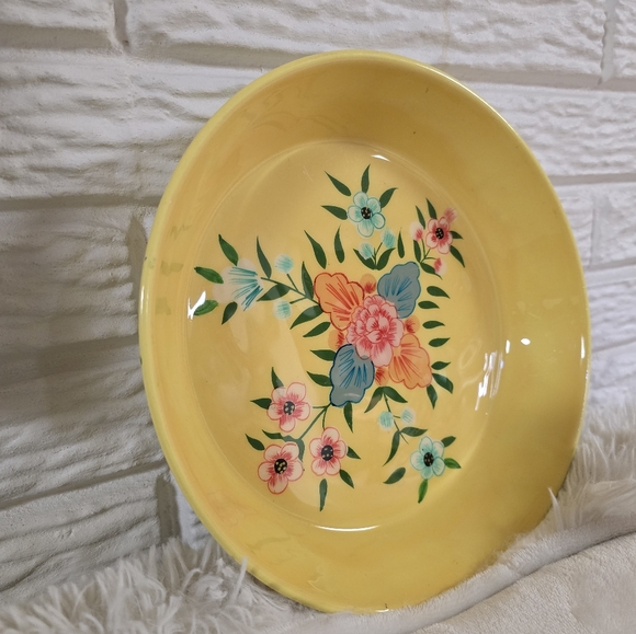 Vintage 60s/70s floral decorative pie tin. - Picture 3 of 6